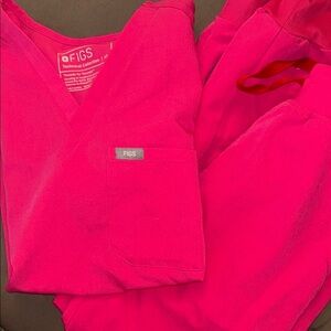 Figs Pink Scrub Set
